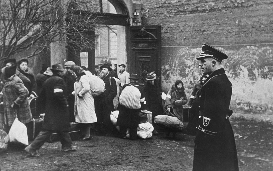Police round-up within the Cracow ghetto