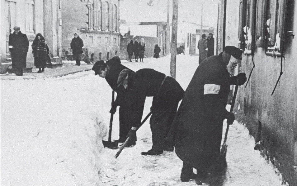 Krakow ghetto then and now History of the Krakow ghetto