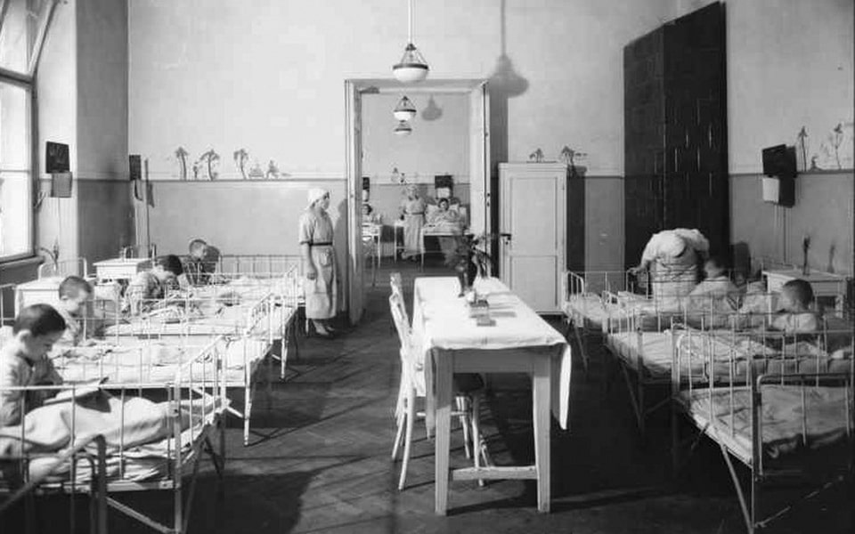 Jewish hospital at ul. Skawińska 4-8, 1930s