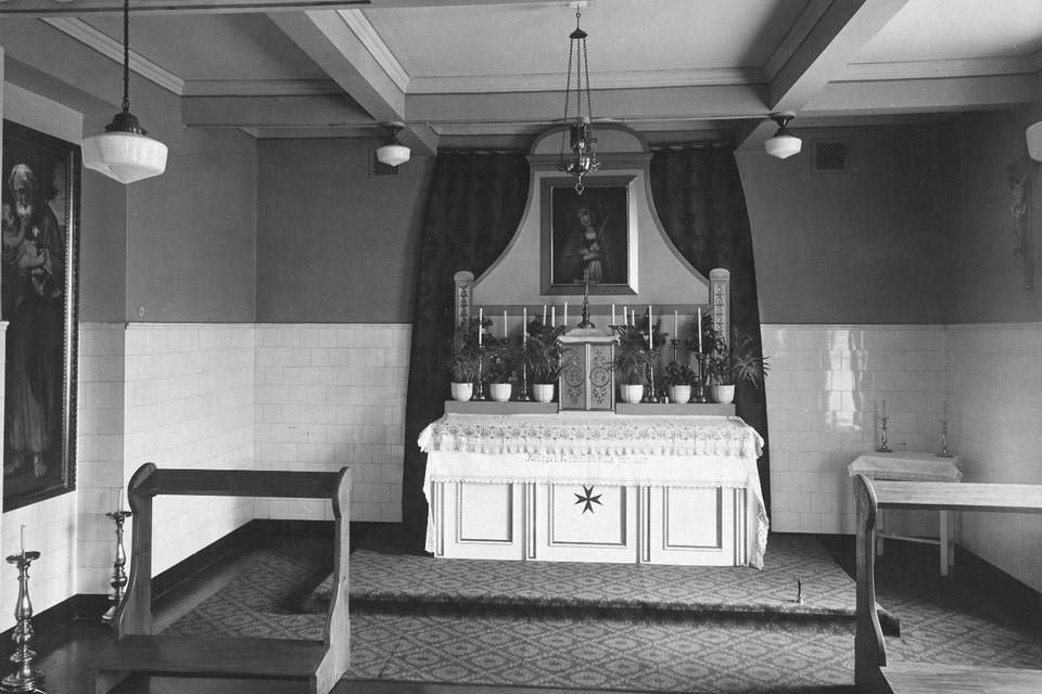 A chapel inside the Mannerheim Hostel