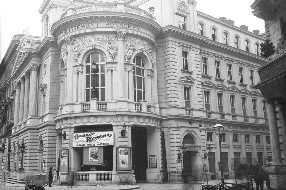 Ronacher Theater