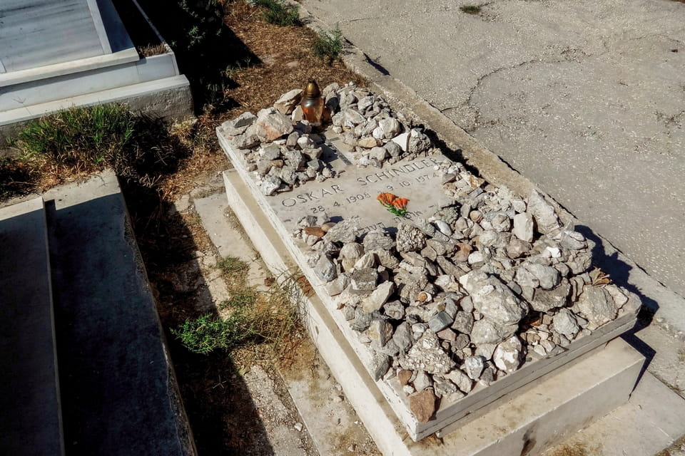 Oskar Schindler's grave in Jerusalem
