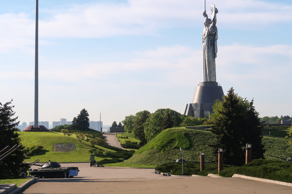 War Museum Kyiv: WW2 Memorial & Motherland Monument Guide