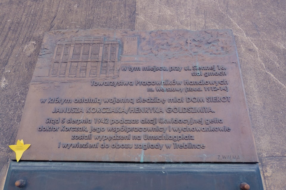 A memorial Plaque to Henryk Goldsmith known as Janusz Korczak
