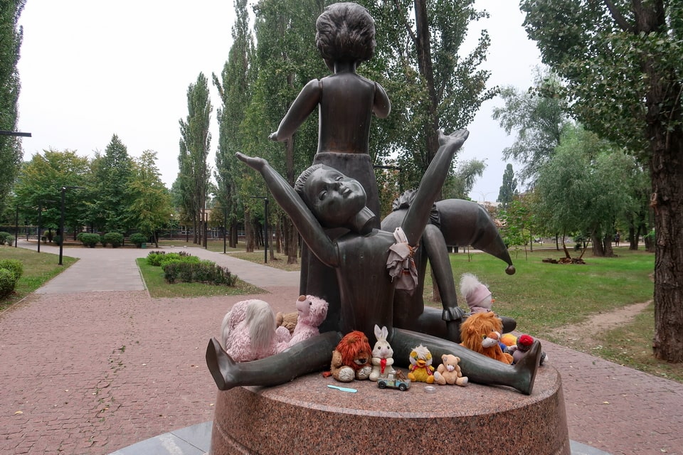 Monument to children Babyn Yar