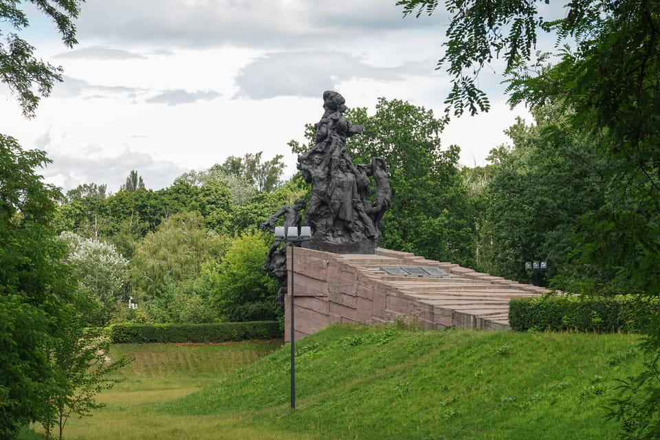 Babi yar then and now Kyiv Ukraine Babi Yar ravine today, personal photo 2026