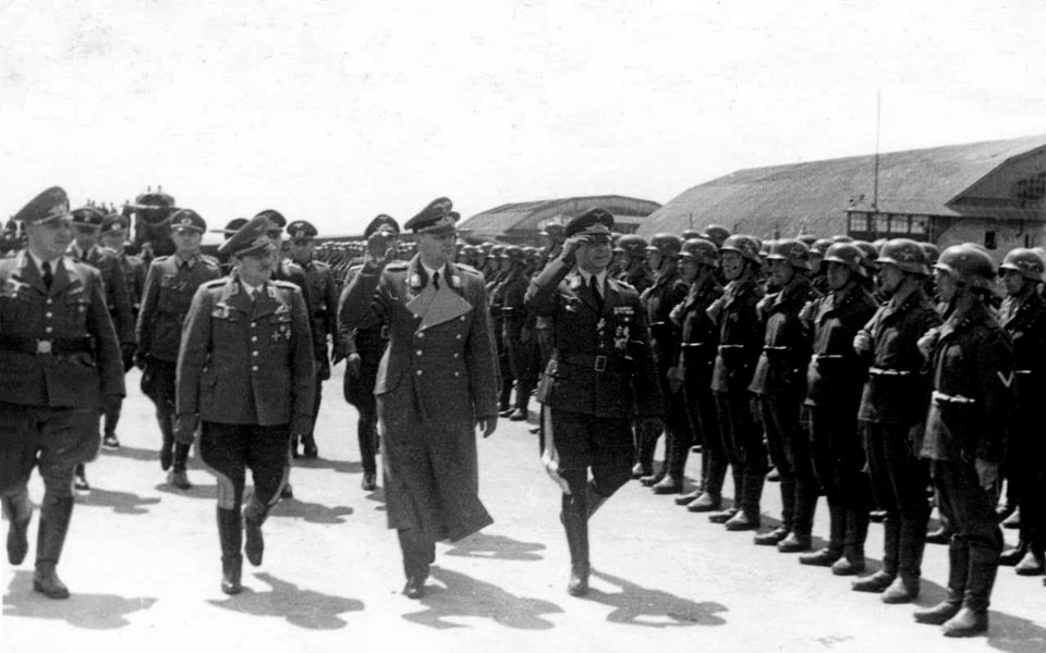 Rosenberg greets a formation of Luftwaffe soldiers, in the photo to his left is the Reichskommissar of Ukraine Gauleiter Erich Koch