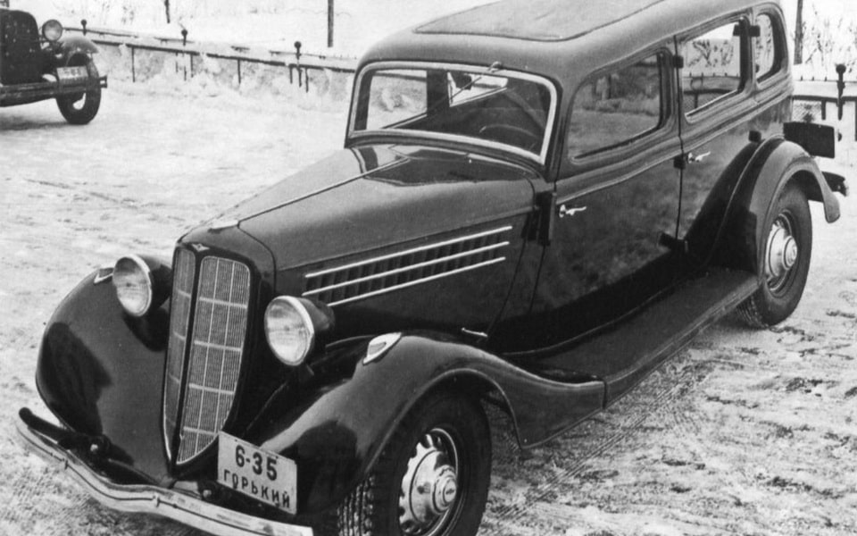 Car GAZ-M1, "emka", "black funnel" or "Black Marusya". on which they went to arrests