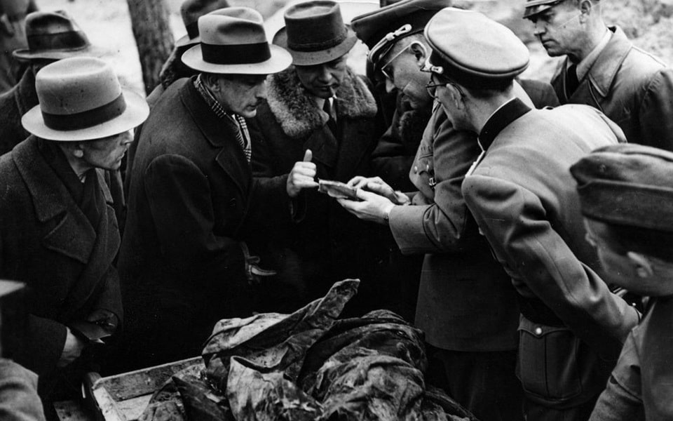 Exhumation work in Katyn in Spring 1943 - Members of International Medical Comission
