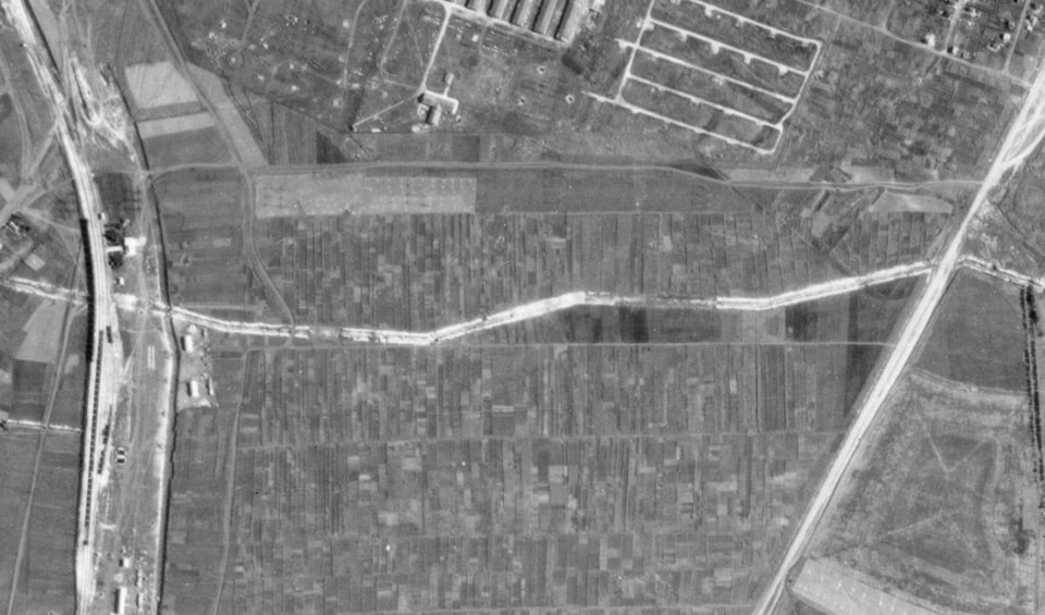The same ditch in August 1943