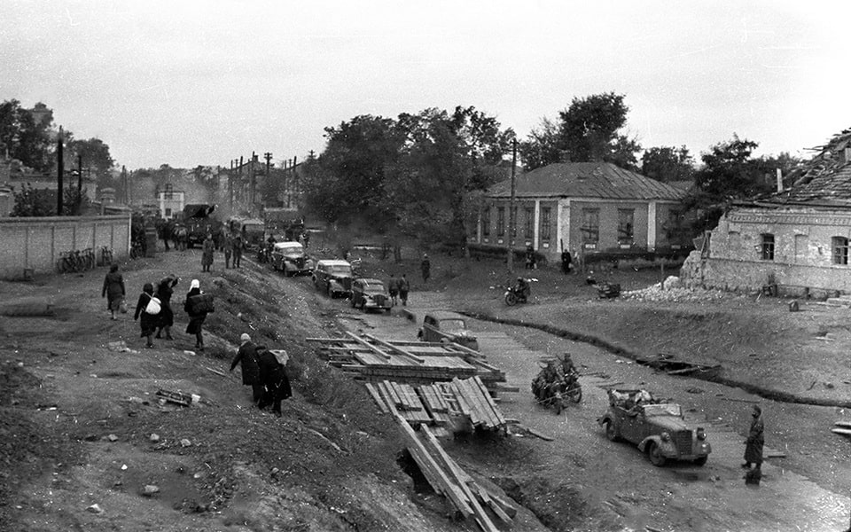 German troops in Dnipropetrovsk 1941