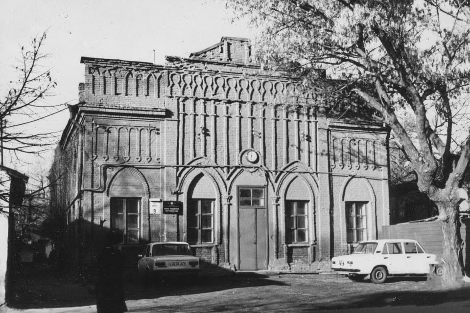 a synagogue on Zheleznaya Street