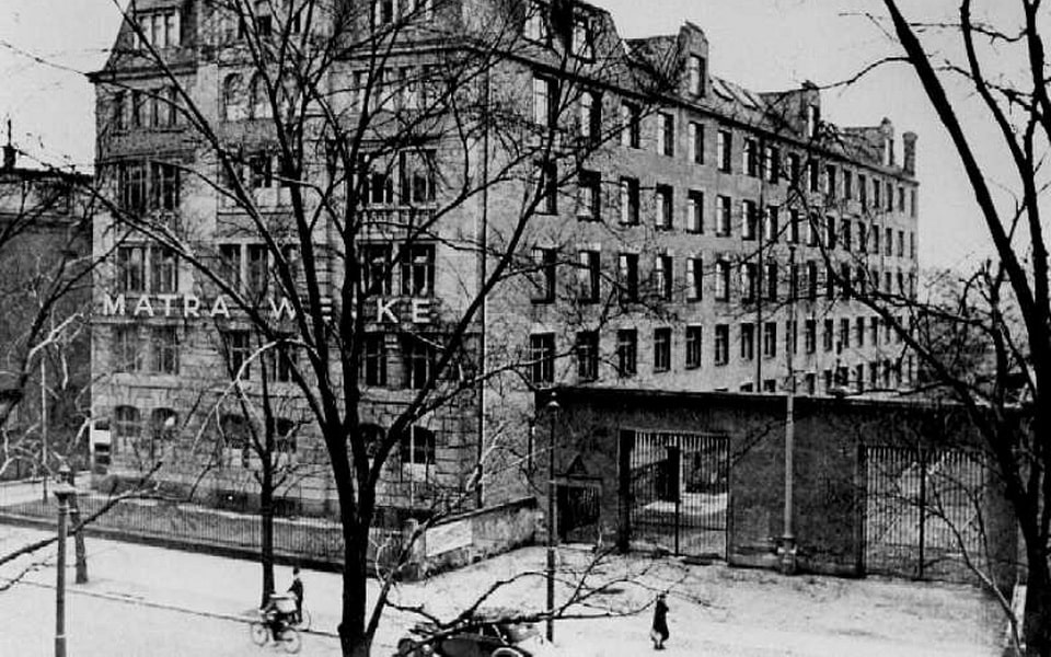 Matra works The company's founder, Erich Marx, sold his shares in the company in 1935 because a major contract from the Wehrmacht was only awarded to an “Aryan” company.