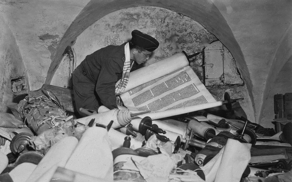 Viewing of Torah scrolls in the basement of the institute, July 6, 1945