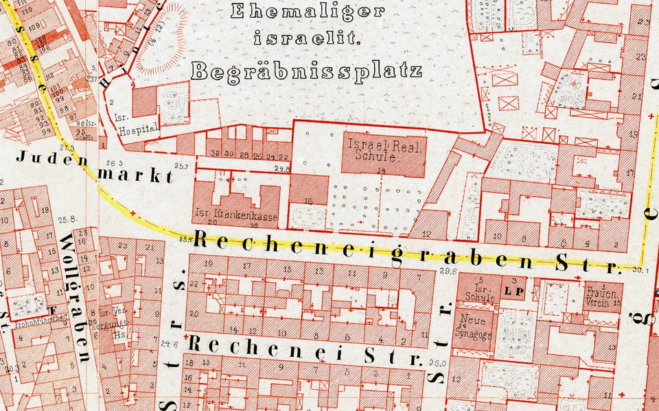 1862 Dense development on the former Fischerfeld in the south.