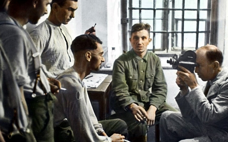 September 1939 , Julien Bryan in Pawiak prison, during the filming of the film.