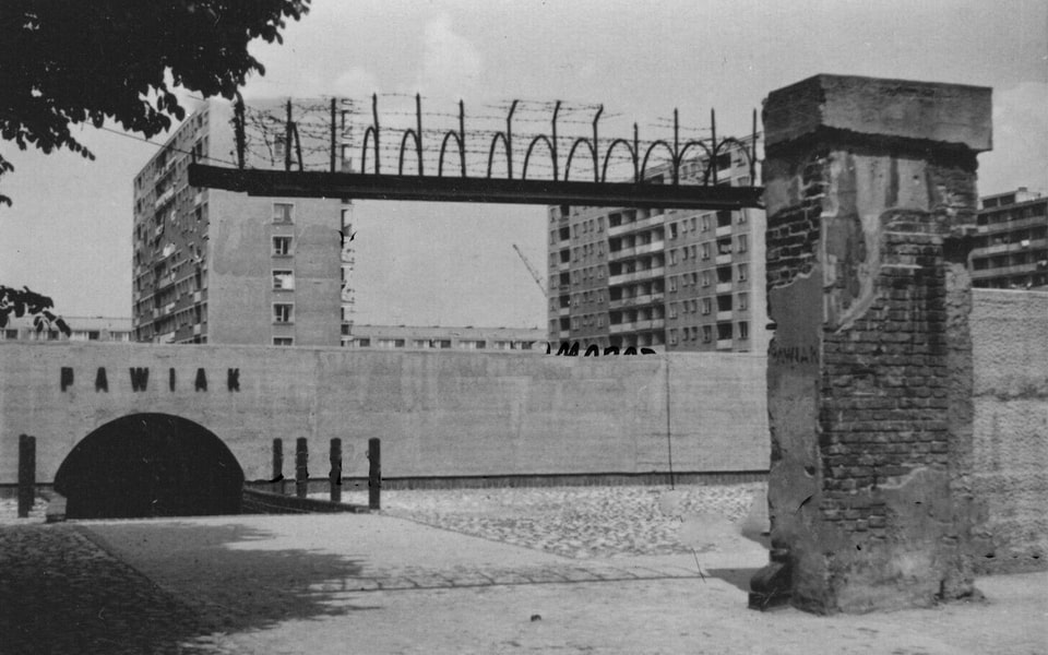 Gates in Pawiak