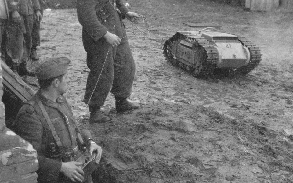 German pioneers preparing a Sprengpanzer Goliath