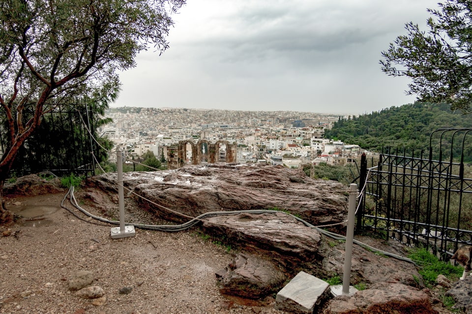 The cliffs of Acropolis