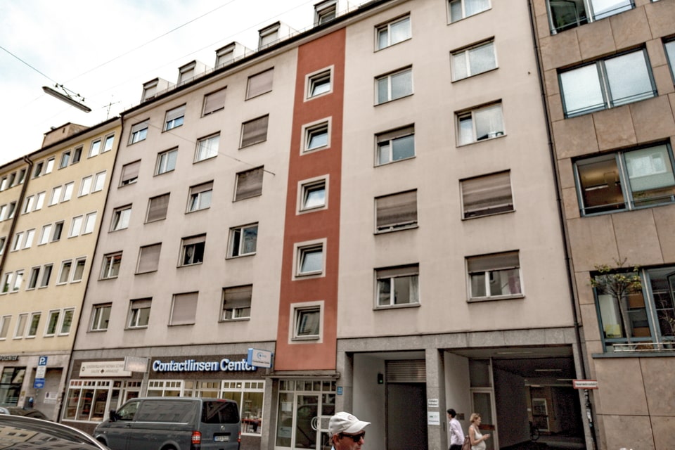 THE FIRST ATELIER AT SCHELLINGSTRASSE 33 (1909-1919)
