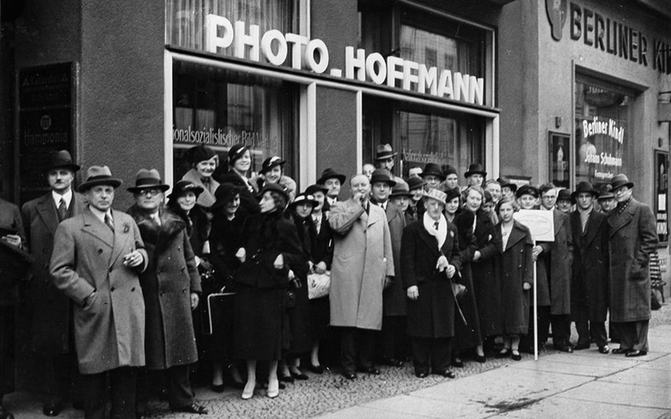 Berlin staff of the Heinrich Hoffmann publishing house on a company outing in front of the local branch, 1934