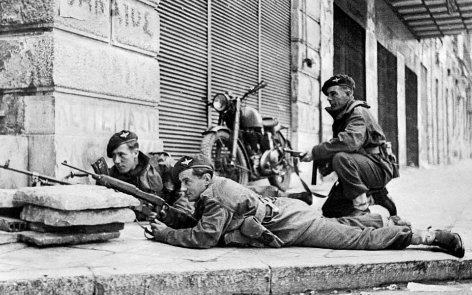 Liberation and civil war. British soldiers on the streets of Athens, December 1944