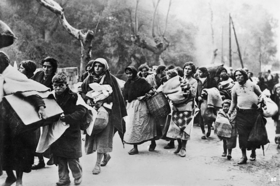 France, January 1939, Spanish refugees crossing the border