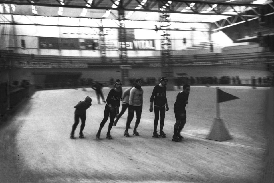 Photo of a 24-hour roller skating endurance competition held inside the Vélodrome d'Hiver in Paris in 1911