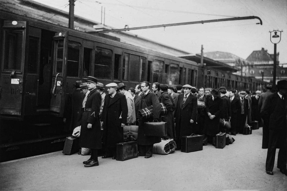 French Jews at Austerlitz station during the deportation from occupied Paris. 13.05.1941