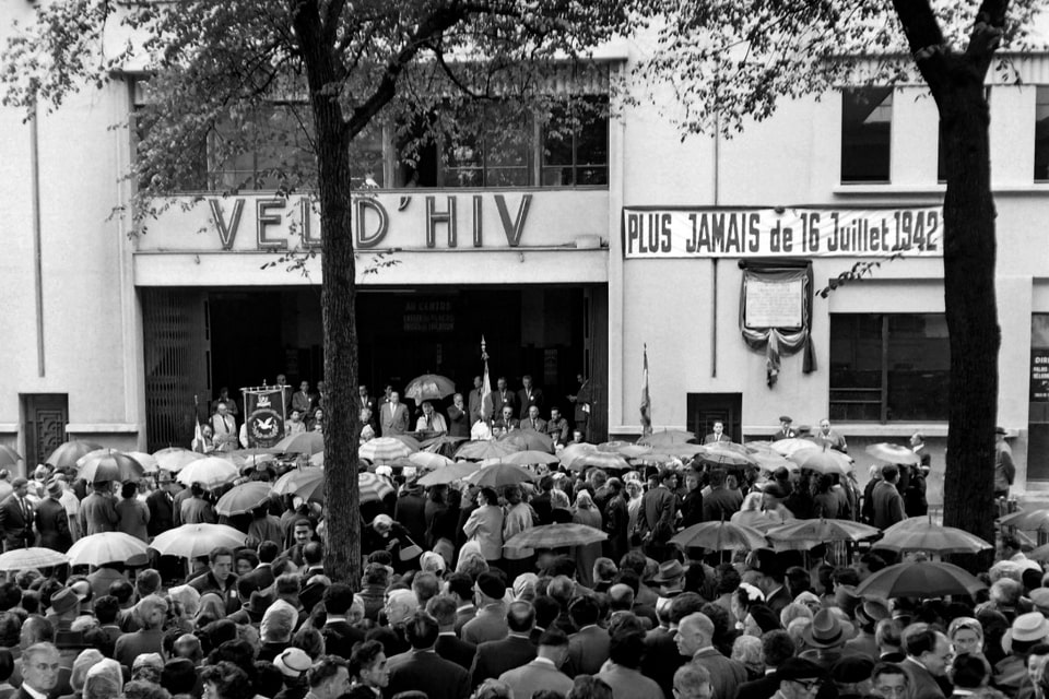 A gathering to commemorate the 15th anniversary of the Vel d'Hiv roundup, in front of the velodrome, which is still standing. Photo taken on July 15, 1957