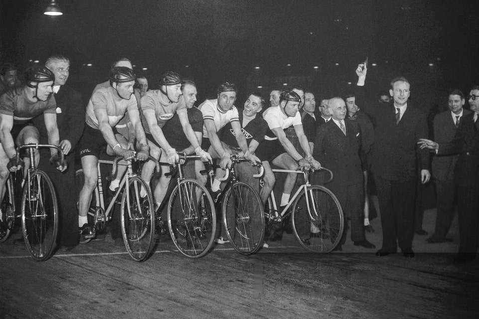 The Six jours de Paris (track cycle racing events), at the Velodrome d'Hiver in Paris, March 15, 1950