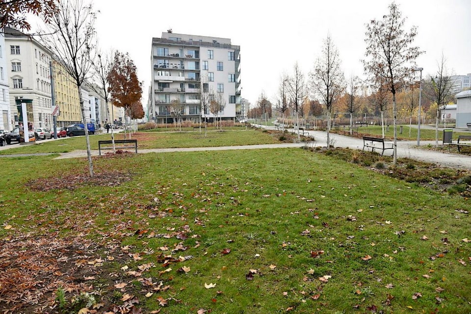 park before the erection of the memorial