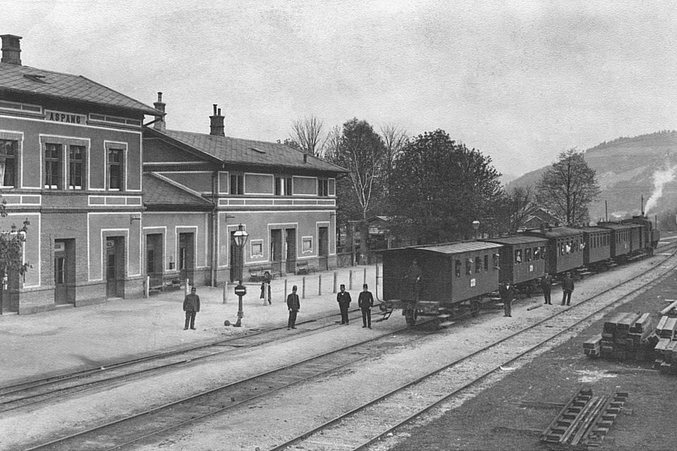 Aspang station around 1910