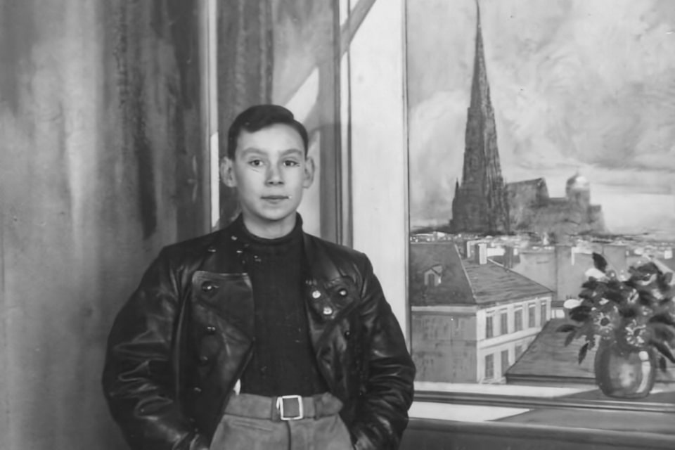 Farewell photo with an inscription by Maxi Reich (1928–1941-42) written three days before his deportation