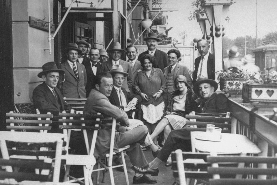 Austrian Jews at an outdoor cafe in Vienna. before 1938