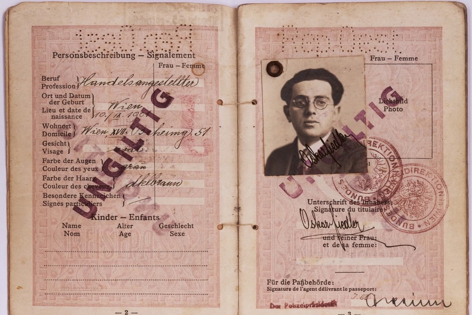 Passport issued to Oskar Fiedler on June 15, 1920 in Vienna