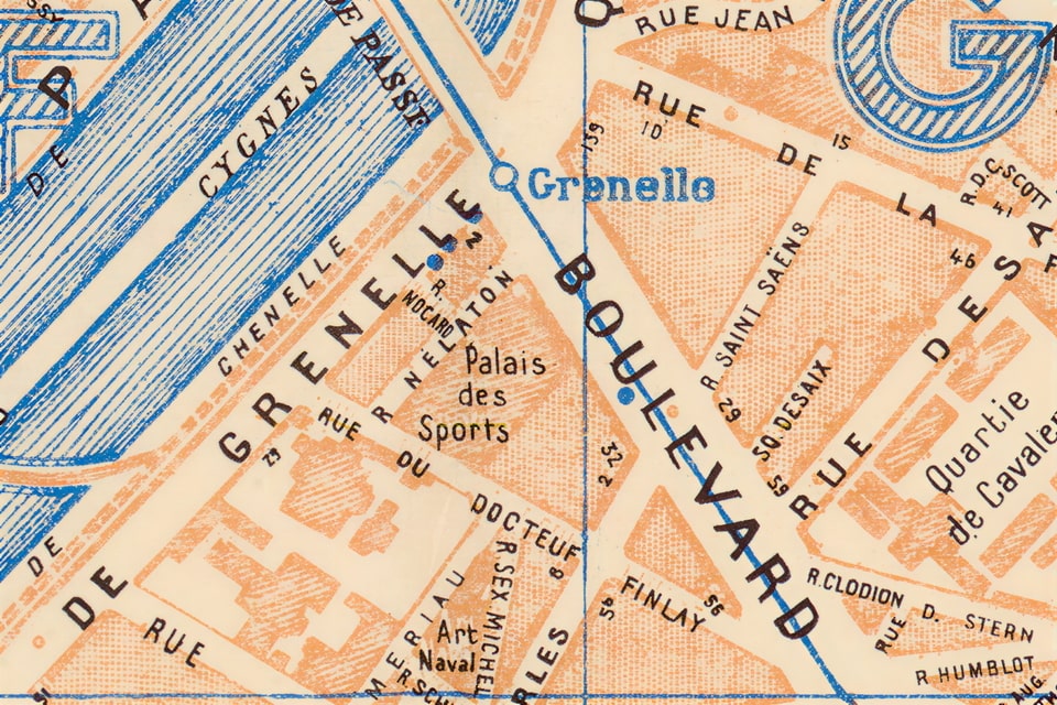 map of Paris with 'Palais des Sports' in the center 1944